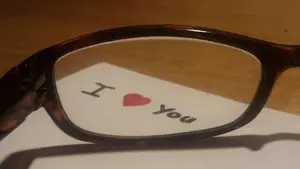 liefdesbril bril i love you