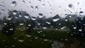 waterdruppels druppels raam regen regendruppels
