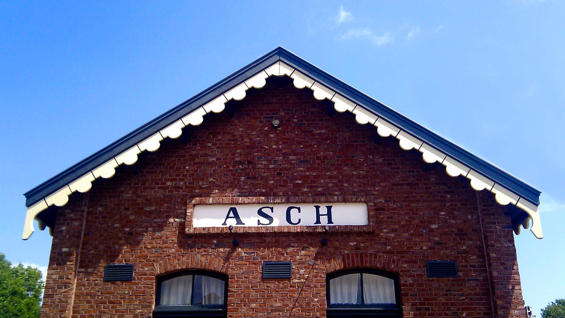 ontspoord dak station as asch