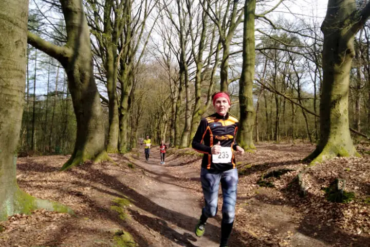 Lidia beklimt Woldberg