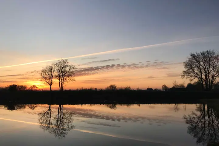 zonsondergang berggierslanden