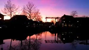 kleurenspel zonsondergang tipbrug meppel