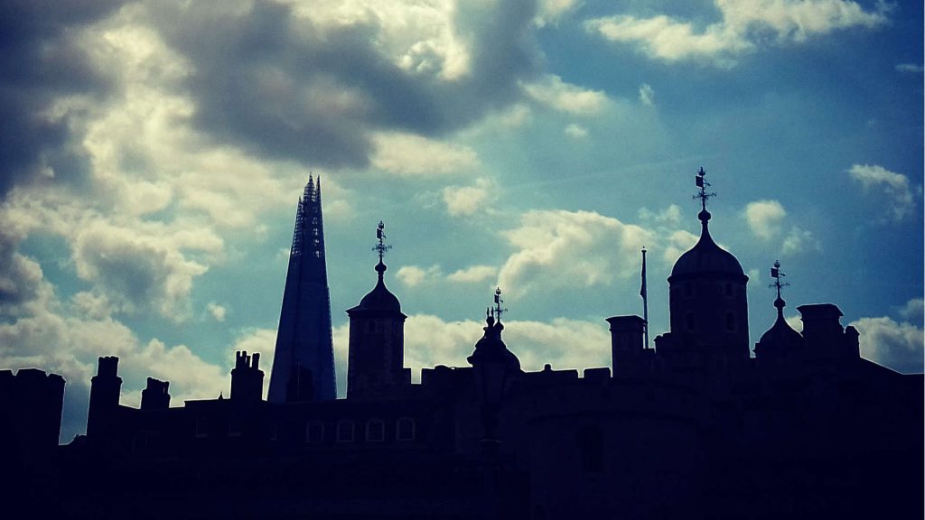 silhouette-oude-en-nieuwe-city-londen